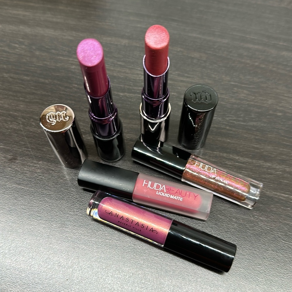 Urban Decay, Anastasia Beverly Hills, Huda Beauty lot